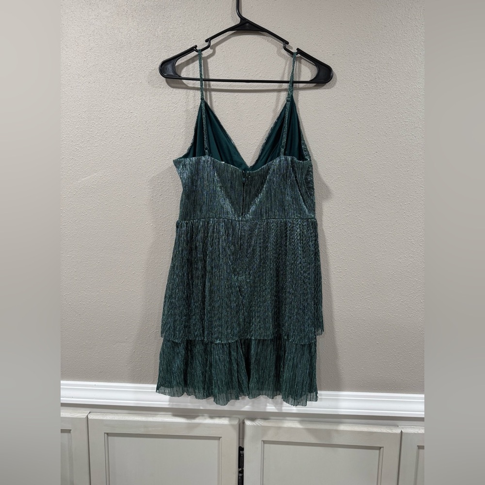 Buckle Trixxi Pleated Tiered Dress Shimmer - Picture 4 of 5
